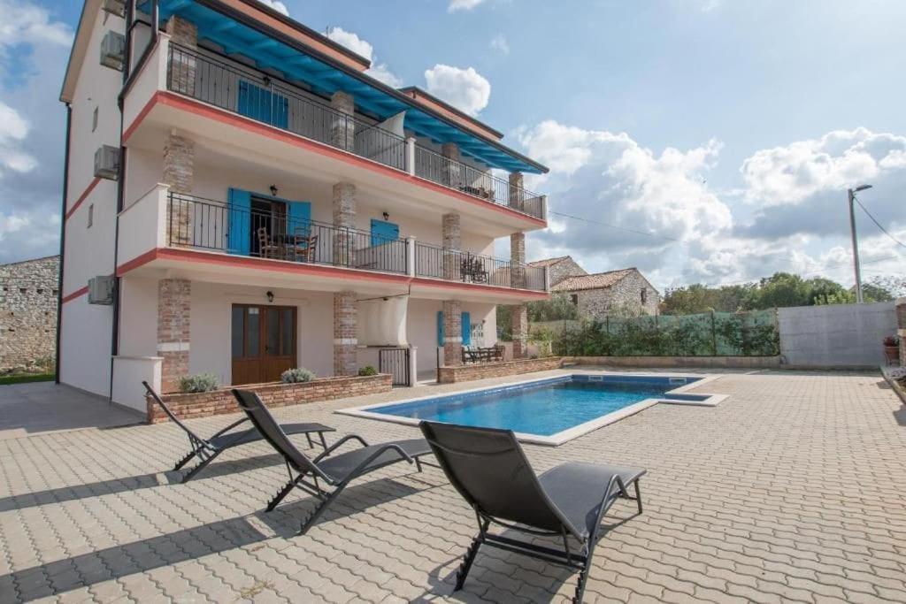 Apartman Rocky Petrovija Exterior photo