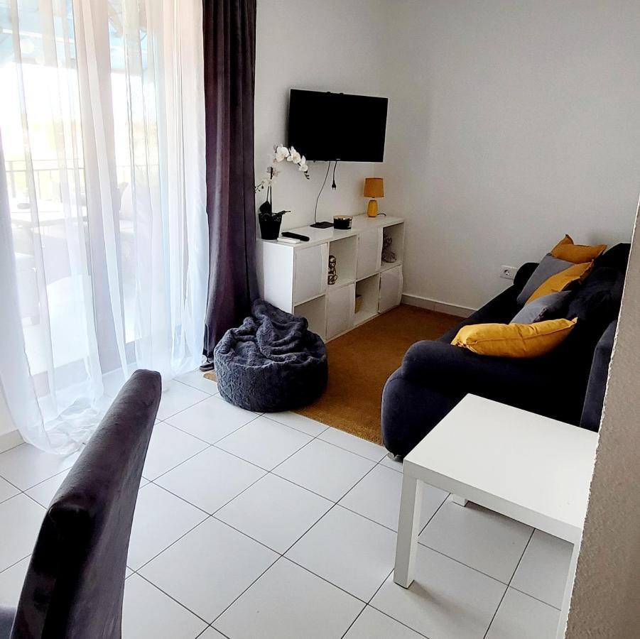 Apartman Rocky Petrovija Exterior photo
